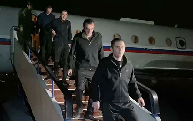 Bakıdan gedən ermənilərin təyyarəsi İrəvana endi - Video