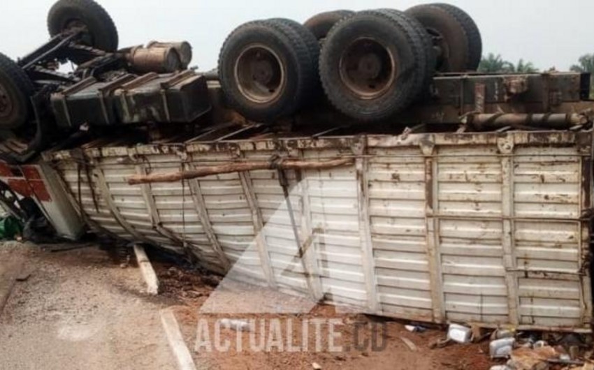 Konqoda yol qəzası nəticəsində 50 nəfər həlak olub