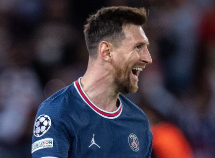 Anasını Messiyə təklif etdi - Dünya bu uşaqdan danışır - FOTO