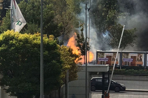 Ankarada şiddətli partlayış baş verib - VİDEO