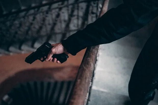 Rusiyada pensioner kişi arvadının intiqamını almaq üçün polisi güllələdi