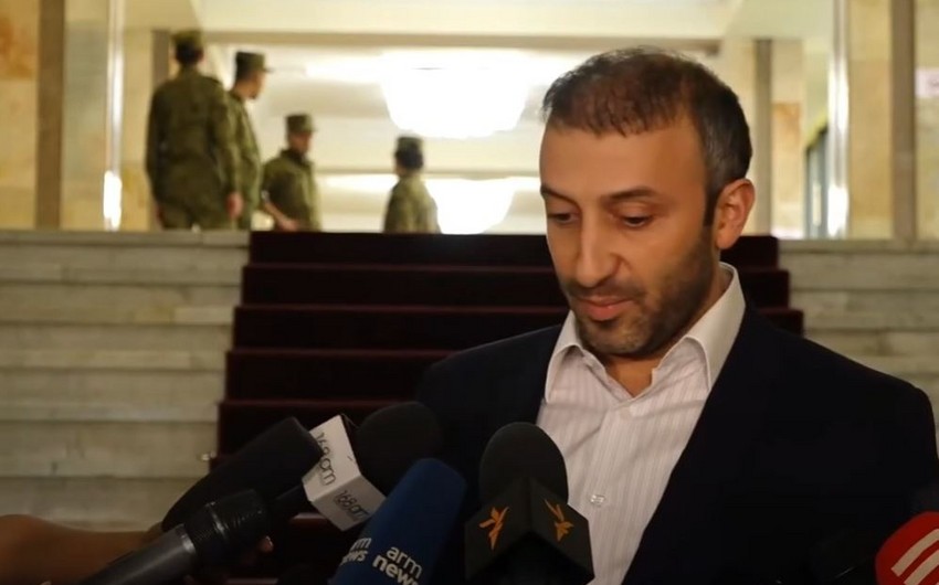 Ermənistanda deputat mandatdan imtina edib