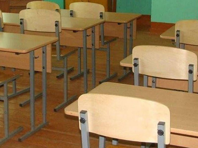 Direktor koronavirusa yoluxdu, məktəb bağlandı