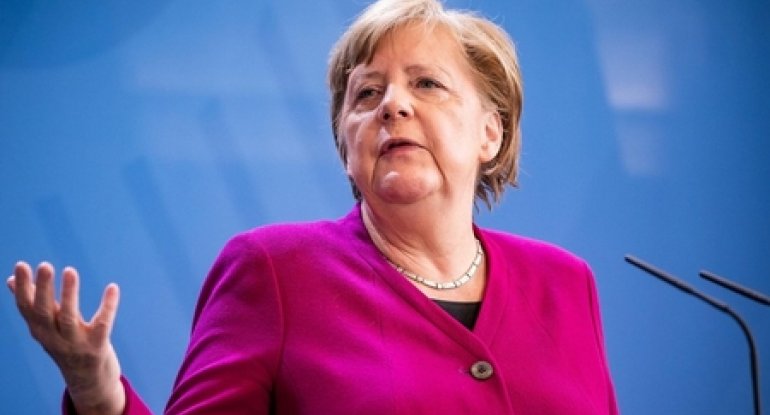 Merkel ; Putin üçün Sovet İttifaqının çöküşü faciəvi hadisə idi