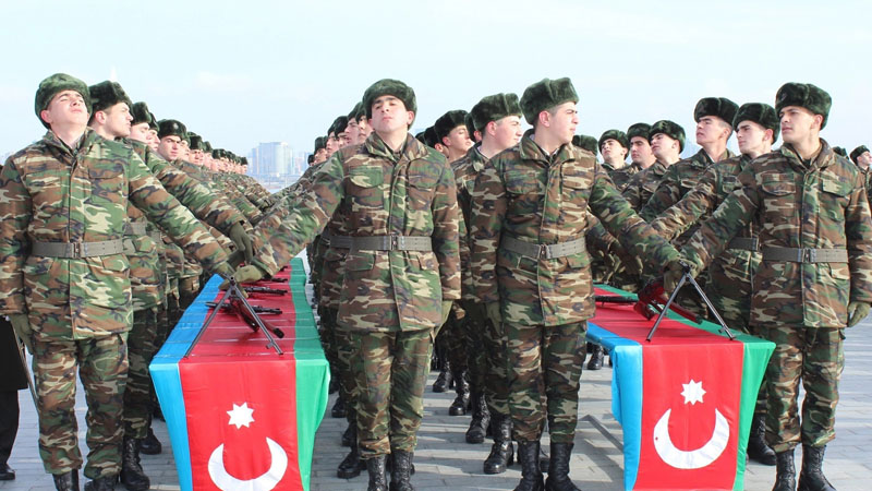 Azərbaycanda ehtiyatda olan hərbçilərin toplanışı başladı