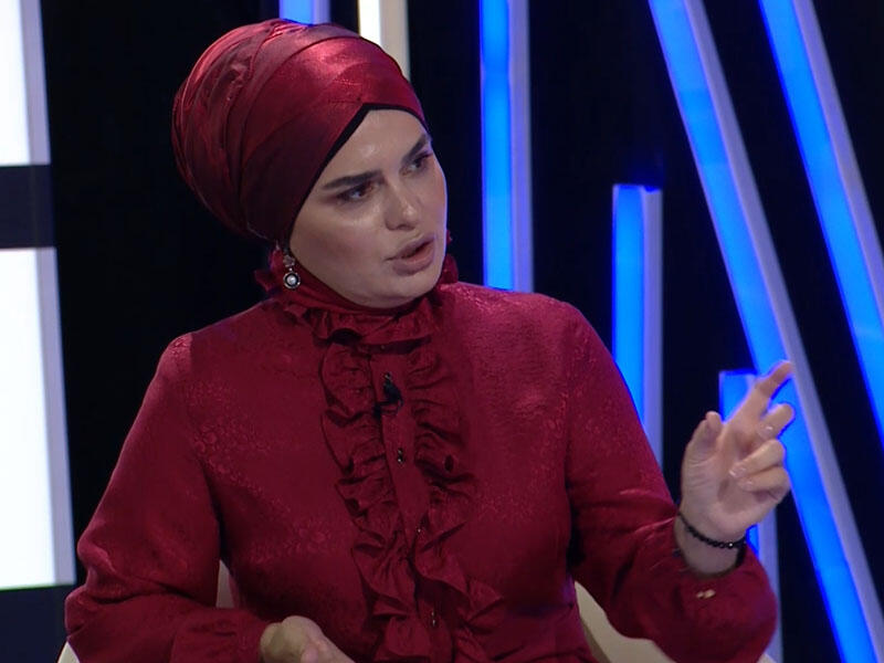 “Evimə gəlib-gedən, bacı dediyim insan mənə xəyanət etdi” - Fərqanə Qasımova - VİDEO
