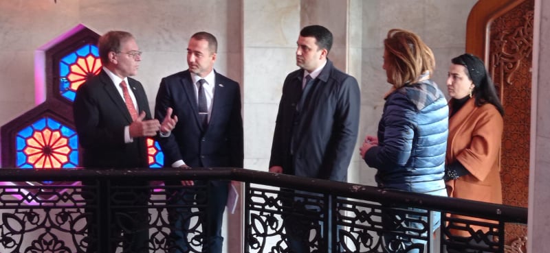 ABŞ Azərbaycandakı səfiri Nizami məqbərəsini ziyarət edib   - FOTO