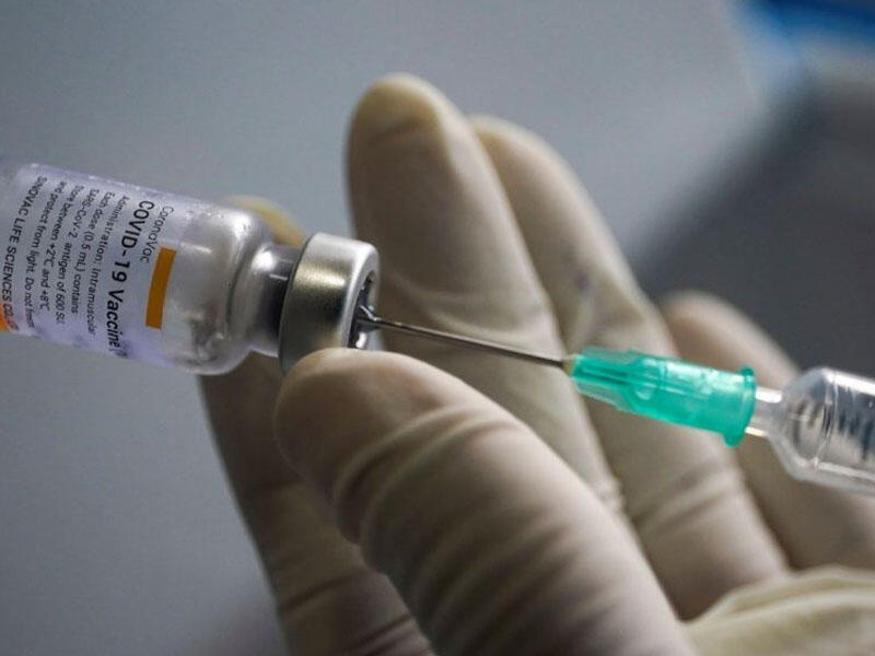 Vaksinlər koronavirusun yeni variantına qarşı effektivdir? - İnfeksionist cavab verdi