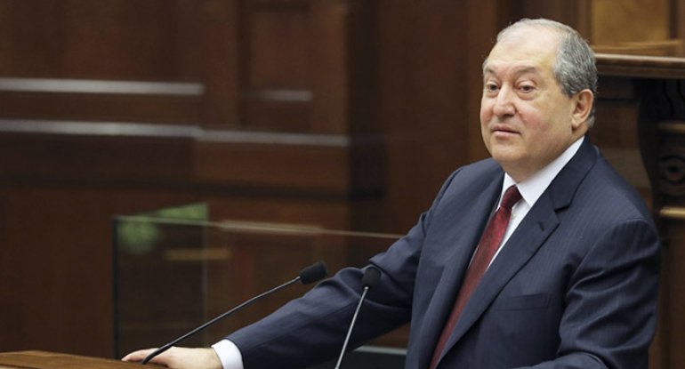 Ermənistan prezidenti: “İran erməni kilsələrinin saxlanmasına pul ayırır”