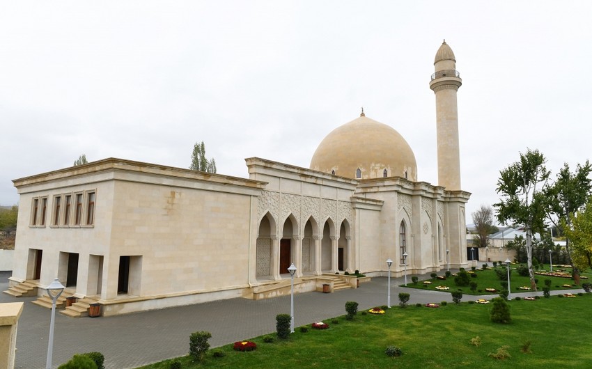 Şamaxıdakı Pirsaat Baba ziyarətgah-məscid kompleksinin açılışı olub -FOTO