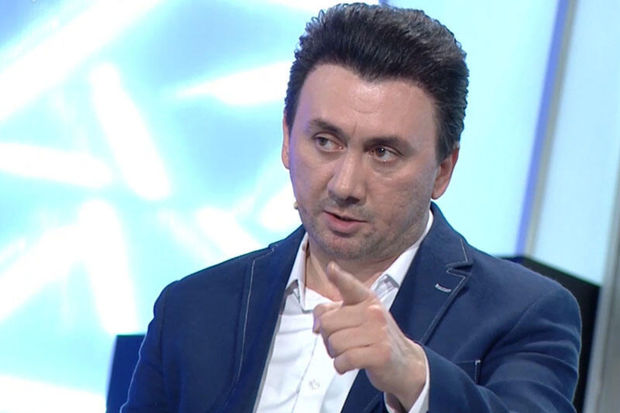 Tanınmış meyxanaçı: “Ailələrin dağılmasının 90 faiz səbəbkarı qadınlardır” - VİDEO