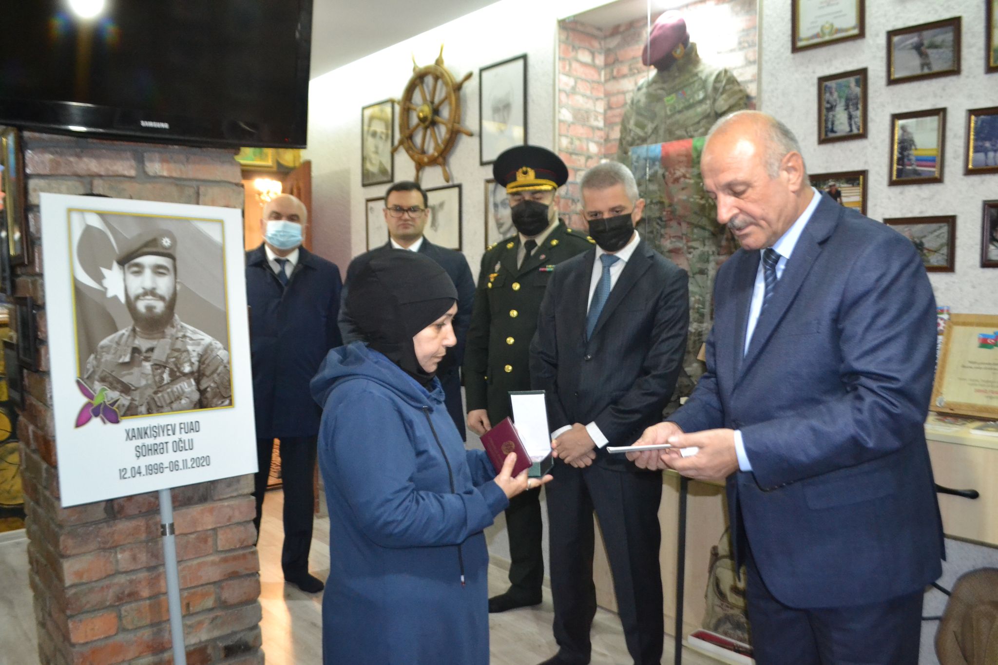 Şəhid ailələrinə medallar təqdim olundu - MİNGƏÇEVİRDƏ (FOTOLAR)