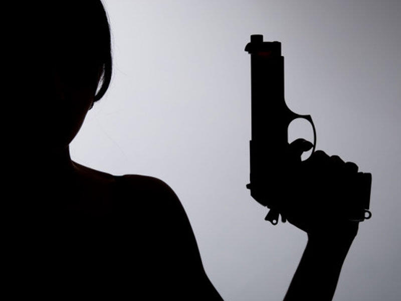 Parkı süpürməsi xoşuna gəlmədi, güllələdi - Anbaan VİDEO