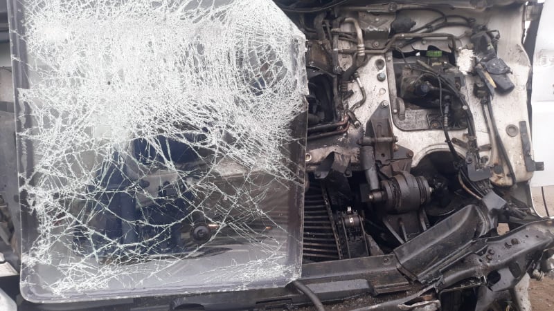 Bir şirkətə məxsus yük maşınları qəza törətdi xəsarət alan var - FOTO