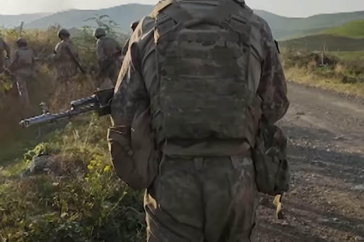 Xüsusi təyinatlıların döyüşündən REAL KADRLAR - VİDEO