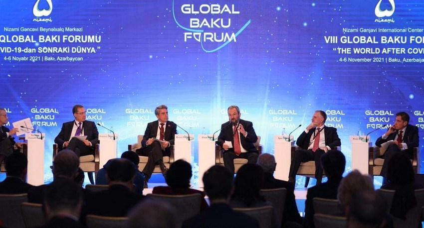 Bakı Qlobal Forumunda dünya iqtisadiyyatındakı yeni meyillər müzakirə olunub