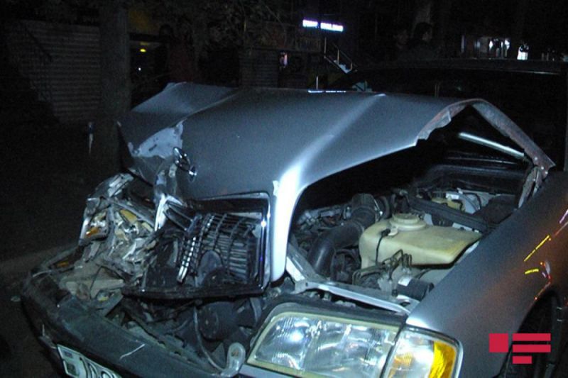 Bakıda iki sürücü yarışa çıxdı - 7 maşın əzildi - FOTO/VİDEO