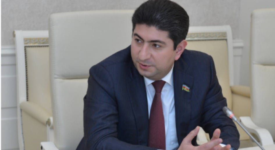 Yasamal rayon icra başçısı Elşad Həsənov NƏ İŞƏ YARAYIR: Sakinlər etiraz edir - VİDEO