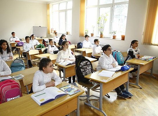 Bu məktəblərdə əyani dərslər bərpa olundu