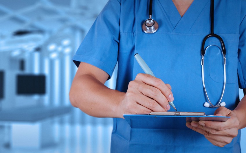 BMT Əfqanıstan həkimlərinə əməkhaqqı verib