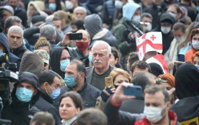 Gürcüstanda müxalifətin aksiyasında 2 nəfər yaralandı