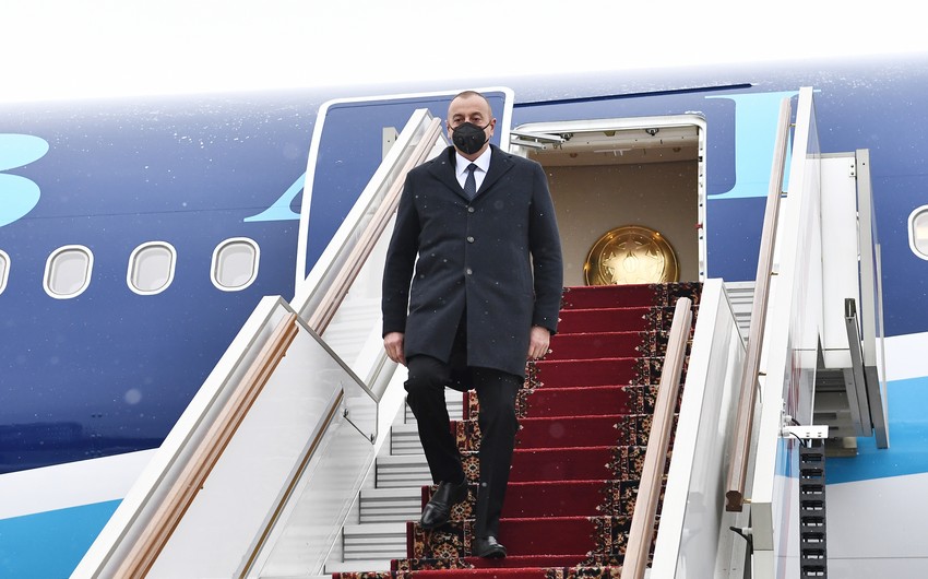 Prezident İlham Əliyev Türkiyəyə səfərə gəlib