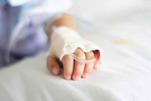 Azərbaycanda uşaq pnevmoniyadan öldü