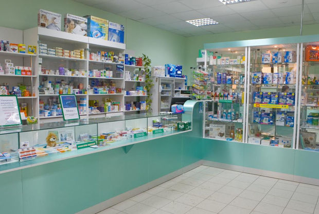 В Милли Меджлисе поднят вопрос о дефиците лекарств и высоких ценах на медикаменты