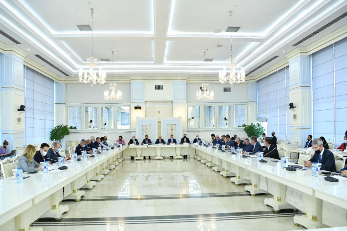 Milli Məclisdə gələn il üçün Dövlət Sosial Müdafiə Fondunun büdcəsi, yaşayış və ehtiyac meyarı müzakirəyə çıxarılıb - YENİLƏNİB