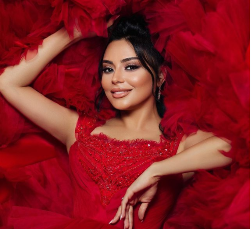 Bu da Vüsalə Əlizadənin MAKİYAJSIZ HALI - VİDEO