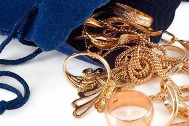 Boşanmadan sonra qızıl-zinət əşyaları və cehiz kimdə qalmalıdır?