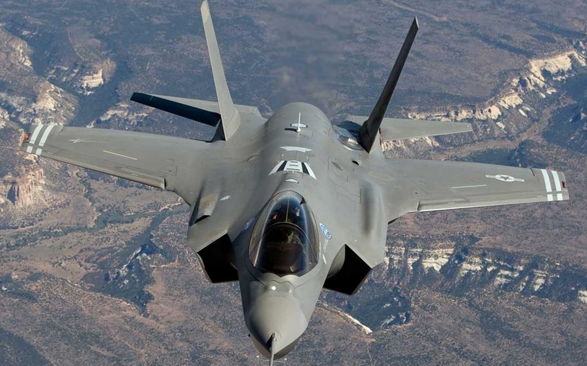 Britaniyaya məxsus F-35 qırıcısı Aralıq dənizinə düşüb