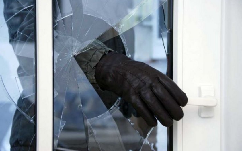 Bakıda evlərdən 23 min manatlıq oğurluq edilib