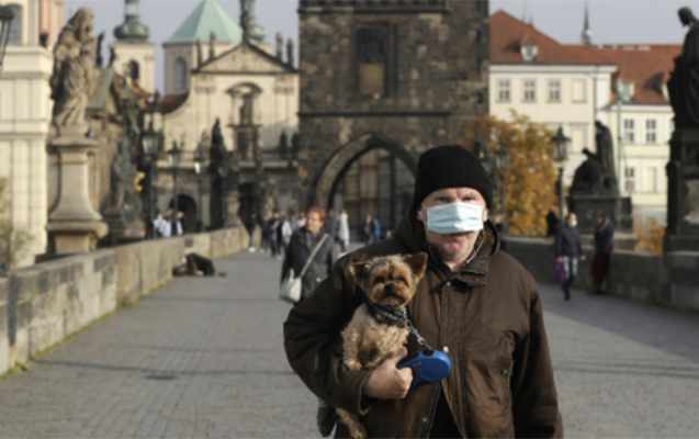 Çexiyada peyvənd olunmayanlar üçün karantin tətbiq edildi