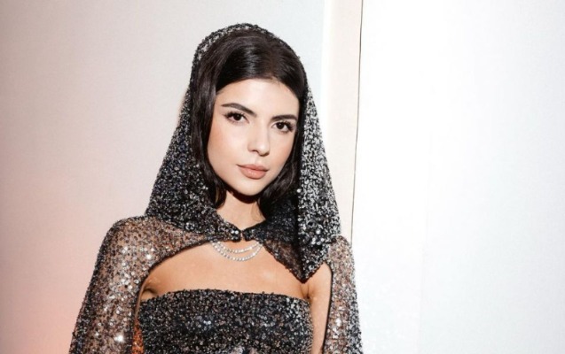 Azərbaycanlı milyonçunun nəvəsi Rusiyanın məşhur gecəsində - Fotolar