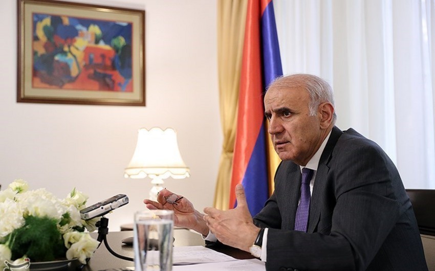 Paşinyan Ermənistanın İrandakı keçmiş səfirini özünə müşavir təyin edib
