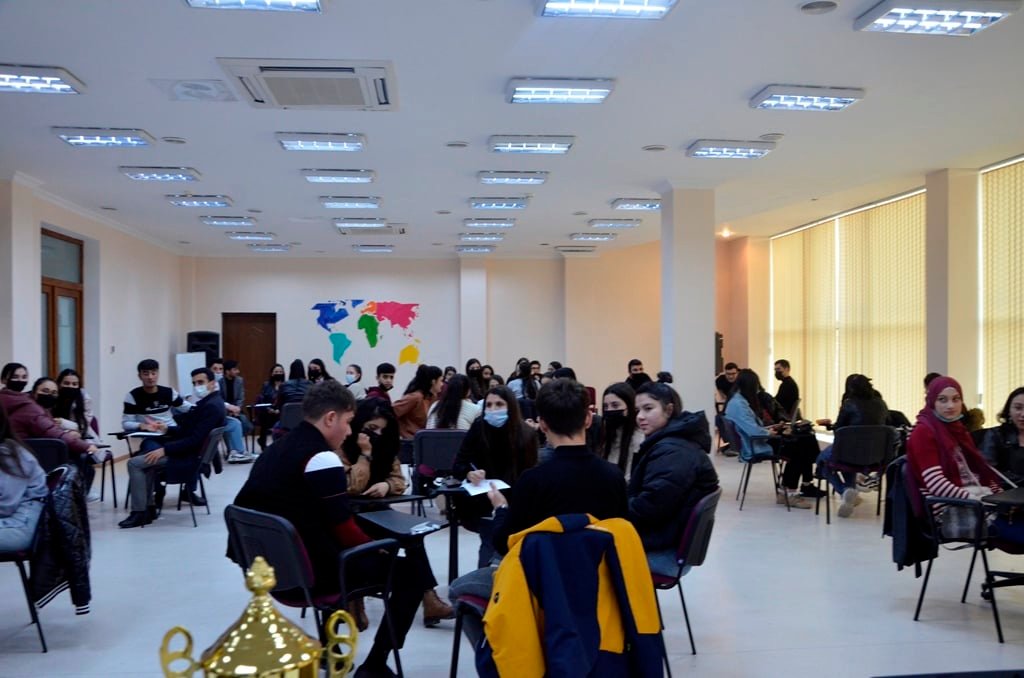 Mingəçevir Dövlət Universitetində bilik yarışı təşkil olunub