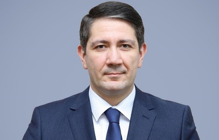 Milyonluq məsləhətlərin tender qalibi olan 