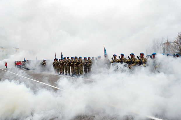 Müdafiə naziri yeni yaradılan komando hərbi hissəsində olub - FOTO/VİDEO