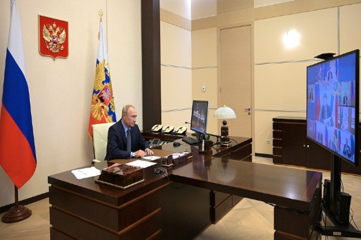 Putin Rusiya, Azərbaycan və Ermənistan liderlərinin üçtərəfli görüşündən sonra Təhlükəsizlik Şurasının müşavirəsini keçirib