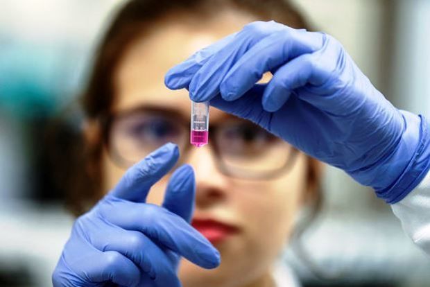 Yeni ştamma qarşı peyvəndlərin effektivliyi dəyərləndirildi