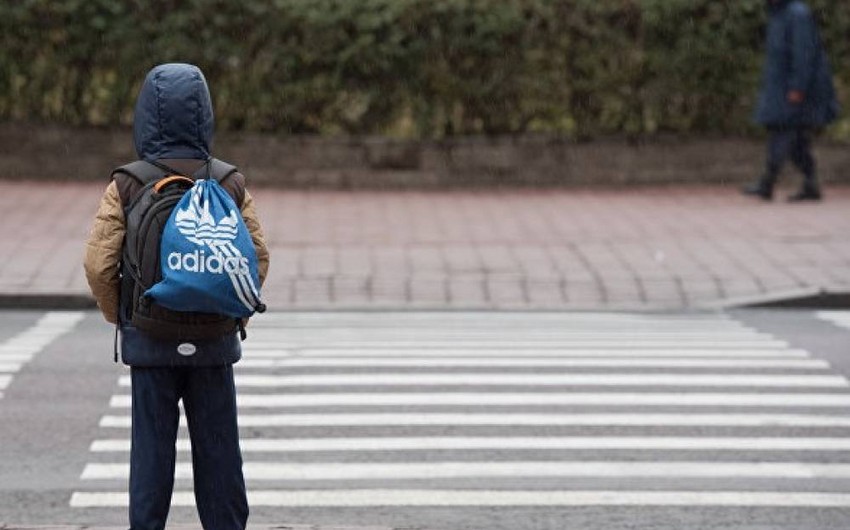 Abşeronda avtomobil 11 yaşlı yeniyetməni vurub