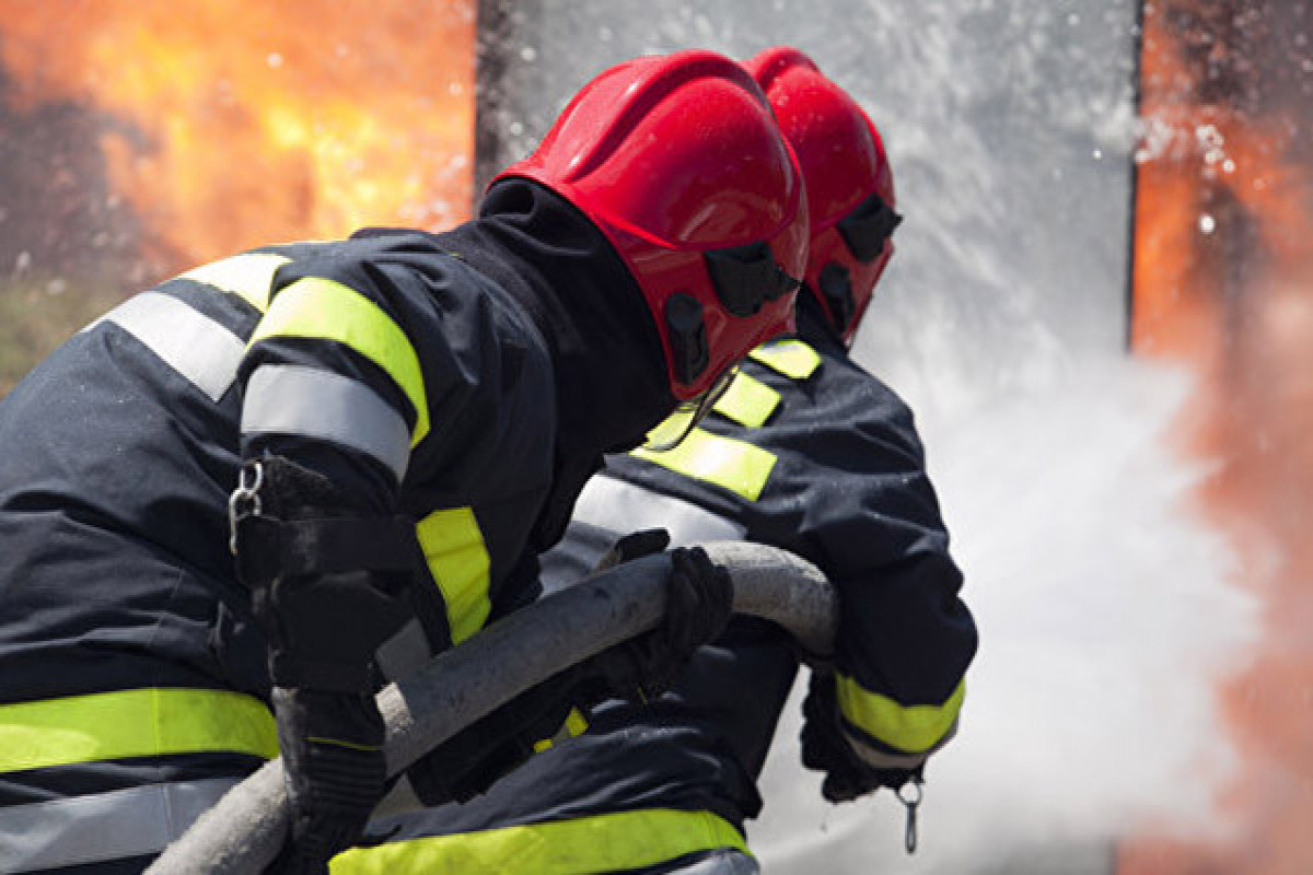 Bakıda məcburi köçkünlərin məskunlaşdığı binada yanğın olub
