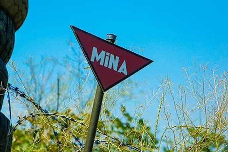 Cəbrayılda usta minaya düşdü