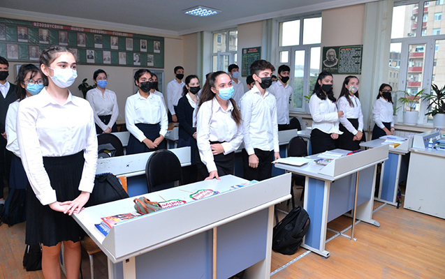 Daha 2 məktəbdə əyani dərslər bərpa olundu