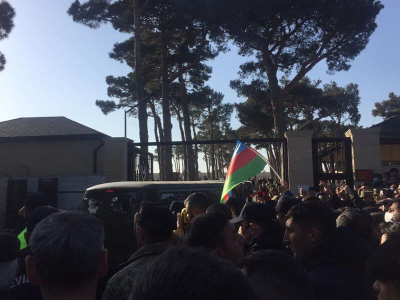 Şəhid hərbçilərimiz II Şəhidlər Xiyabanında dəfn olunur - YENİLƏNİB - FOTO