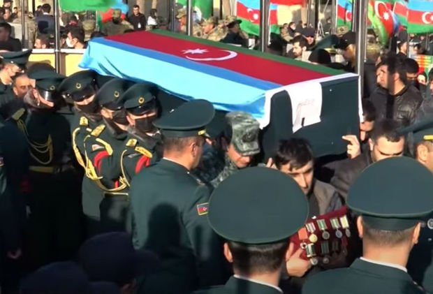 Pilot Fərid Nağıyev dəfn edilib - VİDEO