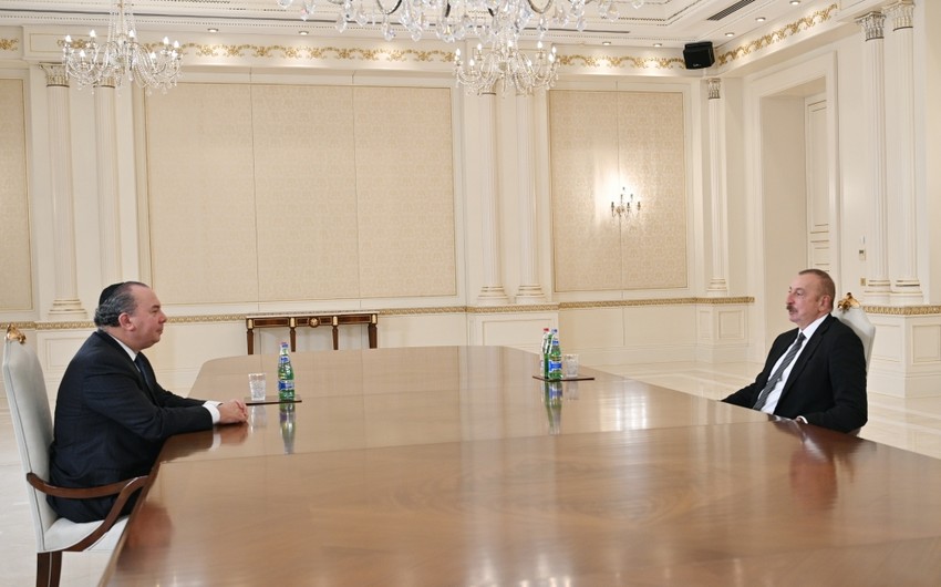 İlham Əliyev ABŞ Etnik Anlaşma Fondunun prezidentini qəbul edib