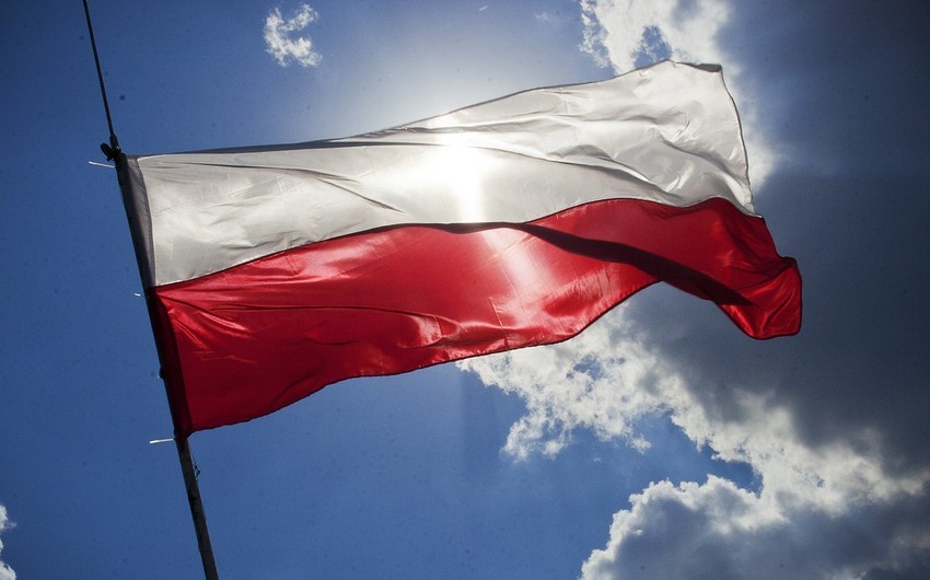 Macarıstan və Çexiya Polşaya hərbi tağım göndərir