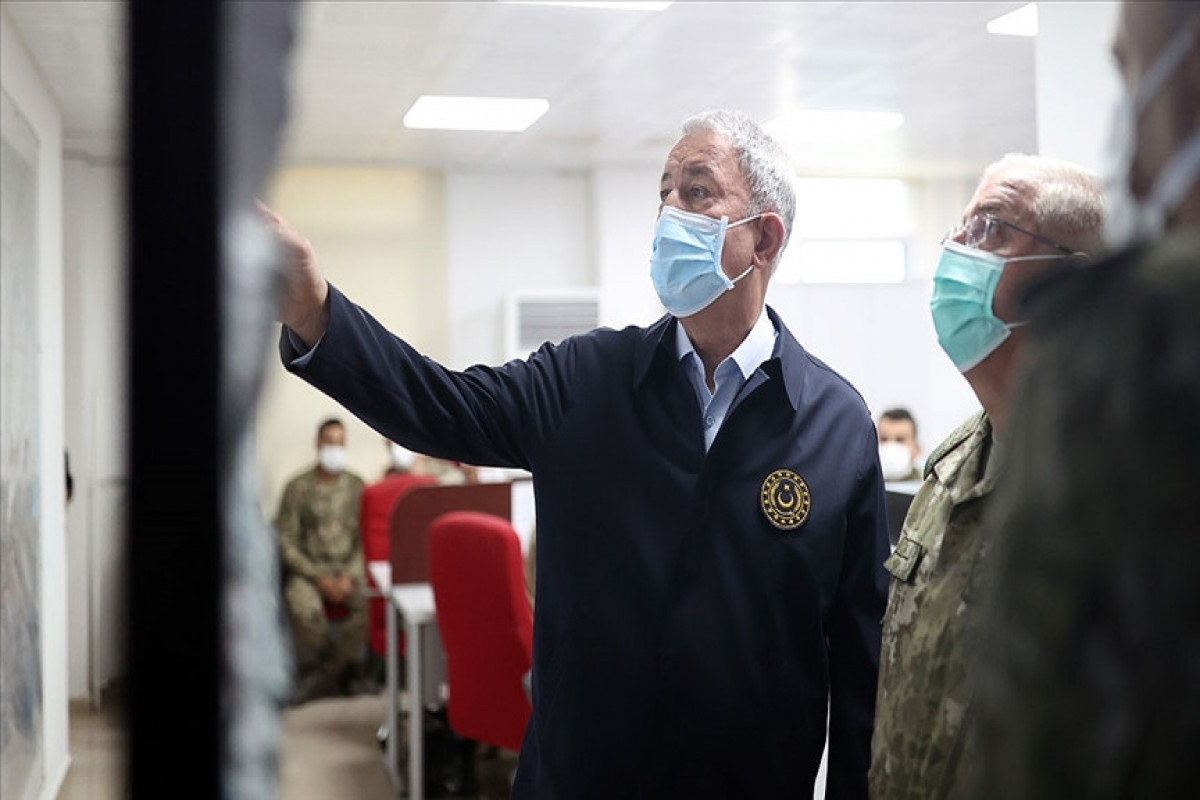 Hulusi Akar Suriya ilə sərhədə gedib